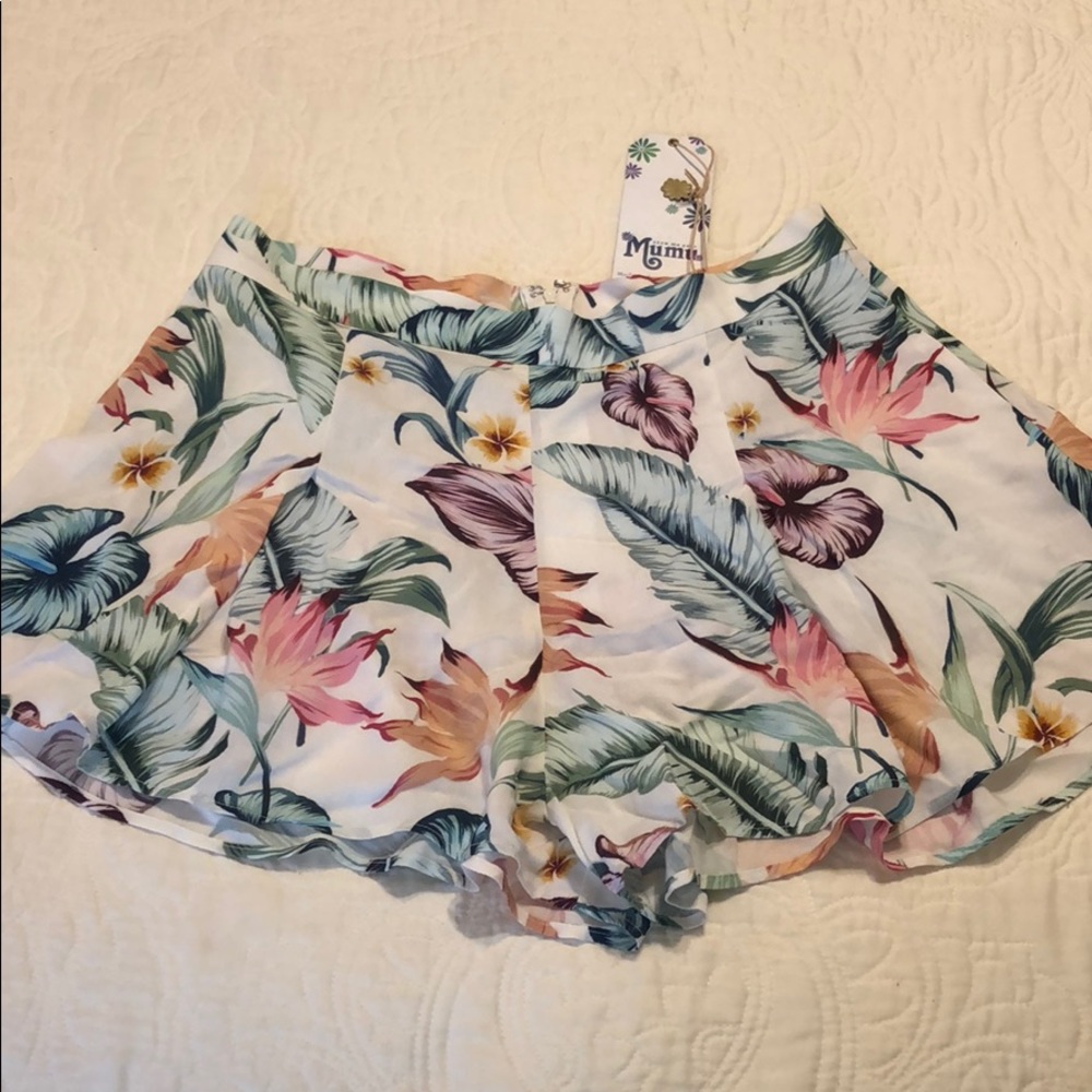 SMYMM NWT Shorts